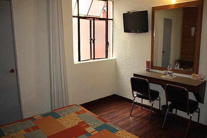 Hotel Ferrol Mexico-stad Kamer foto